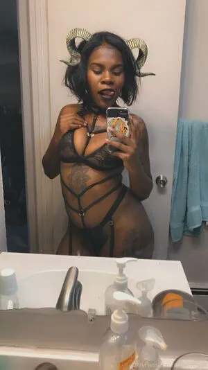 Crushvelvet OnlyFans Leaked Free Thumbnail Picture - #2xF5TpRjhk