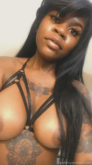 Crushvelvet OnlyFans Leaked Free Thumbnail Picture - #BB0jeuakGi