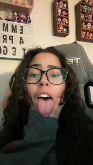 Crybabysmallfry OnlyFans Leaked Free Thumbnail Picture - #9gAoDt8h5A