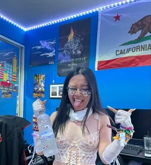 Cryingmayonnais OnlyFans Leaked Free Thumbnail Picture - #2ArFAKTMnG