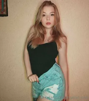 Crystal One OnlyFans Leaked Free Thumbnail Picture - #TmGrpKjmIt