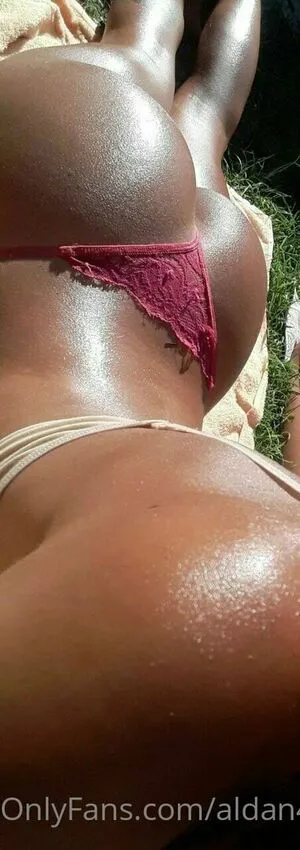 Crystaldi1 OnlyFans Leaked Free Thumbnail Picture - #3wGqdMm3WK