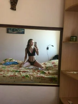 Crystallandysh OnlyFans Leaked Free Thumbnail Picture - #4LMvskymW4