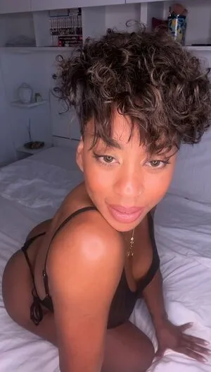Cuban Pearl OnlyFans Leaked Free Thumbnail Picture - #240fblhb0W