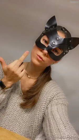 Cuckoldress Lina OnlyFans Leaked Free Thumbnail Picture - #8H5WtHRNON