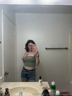 Cupiekissesfree OnlyFans Leaked Free Thumbnail Picture - #96EYRAWEsN