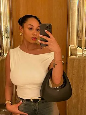 Curlsbyjayy OnlyFans Leaked Free Thumbnail Picture - #X9zVdJNDzL