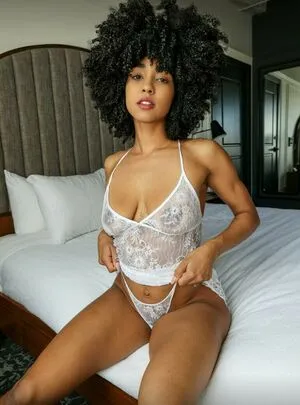 Curlswithv OnlyFans Leaked Free Thumbnail Picture - #LtfoZsLGfC