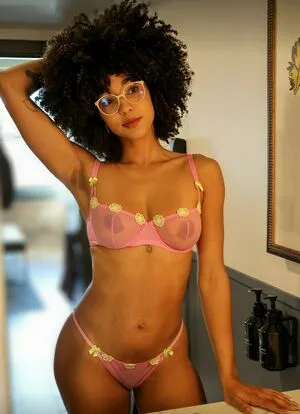 Curlswithv OnlyFans Leaked Free Thumbnail Picture - #zS62T9LIrT