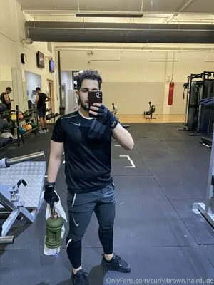 Curly Brown Hairdude OnlyFans Leaked Free Thumbnail Picture - #HCxCo3MsGW