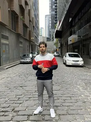 Curly Brown Hairdude OnlyFans Leaked Free Thumbnail Picture - #fONympa5CS