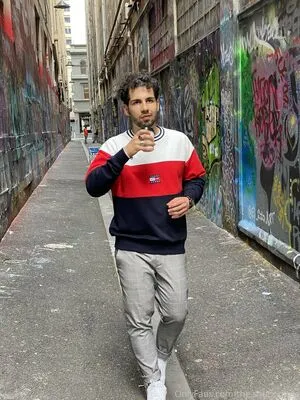 Curly Brown Hairdude OnlyFans Leaked Free Thumbnail Picture - #gT9AmXiAIP