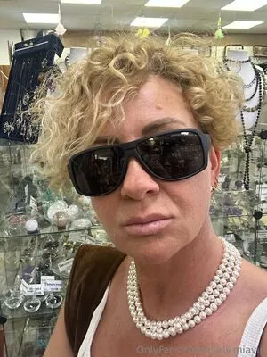 Curly Miavip OnlyFans Leaked Free Thumbnail Picture - #LfB85n84KO