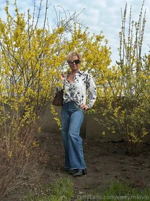 Curly Miavip OnlyFans Leaked Free Thumbnail Picture - #p1voAwvlMA