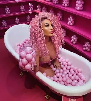 Curly Quennn OnlyFans Leaked Free Thumbnail Picture - #538Gg1c12N