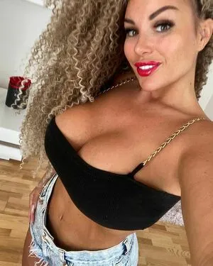 Curly Quennn OnlyFans Leaked Free Thumbnail Picture - #eZx8Ac0Lkv
