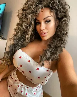 Curly Quennn OnlyFans Leaked Free Thumbnail Picture - #shIm4blORB