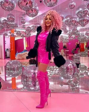 Curly Quennn OnlyFans Leaked Free Thumbnail Picture - #vih3GF8acv