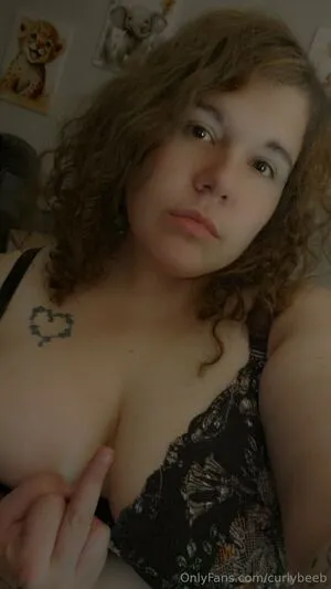 Curlybeeb OnlyFans Leaked Free Thumbnail Picture - #BUm4nul824