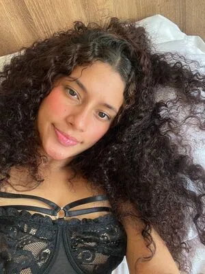 Curlykarol OnlyFans Leaked Free Thumbnail Picture - #EKyGHUX90g
