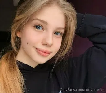 Curlymonica OnlyFans Leaked Free Thumbnail Picture - #62PtplVdU6