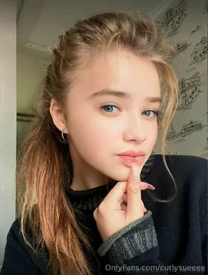 Curlysueeee OnlyFans Leaked Free Thumbnail Picture - #wcDsi9aPMT