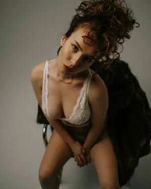 Curlywiktoria OnlyFans Leaked Free Thumbnail Picture - #25XrUqNjmw