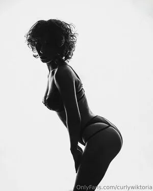 Curlywiktoria OnlyFans Leaked Free Thumbnail Picture - #D6xSyXU8B9