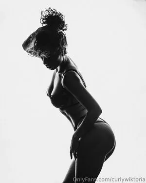 Curlywiktoria OnlyFans Leaked Free Thumbnail Picture - #EnhJL2H2aW