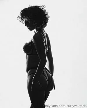 Curlywiktoria OnlyFans Leaked Free Thumbnail Picture - #H45BOlWbip