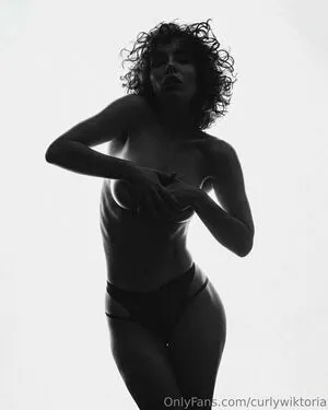 Curlywiktoria OnlyFans Leaked Free Thumbnail Picture - #XIXqkBA011