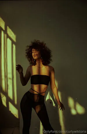 Curlywiktoria OnlyFans Leaked Free Thumbnail Picture - #d4QuF3jgQa
