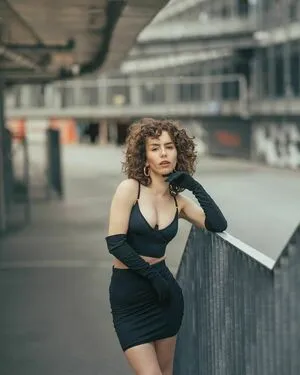 Curlywiktoria OnlyFans Leaked Free Thumbnail Picture - #jjjLMDEqZG