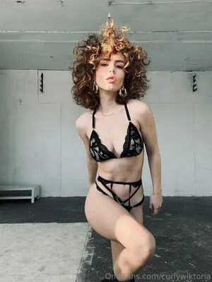 Curlywiktoria OnlyFans Leaked Free Thumbnail Picture - #wr7z8ibWYi