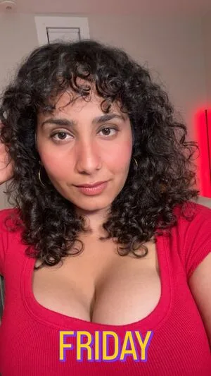 Curlywurdy OnlyFans Leaked Free Thumbnail Picture - #0Md2t0cpox