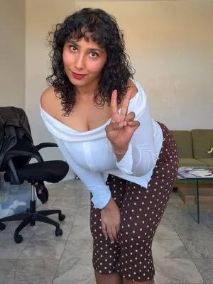 Curlywurdy OnlyFans Leaked Free Thumbnail Picture - #1WNvhOSj04