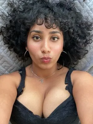 Curlywurdy OnlyFans Leaked Free Thumbnail Picture - #2E7Y6wNJV0