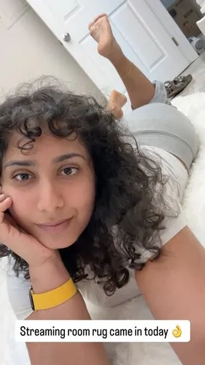 Curlywurdy OnlyFans Leaked Free Thumbnail Picture - #2doZD8GLN0