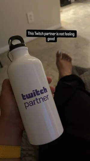 Curlywurdy OnlyFans Leaked Free Thumbnail Picture - #vpDyH24spp