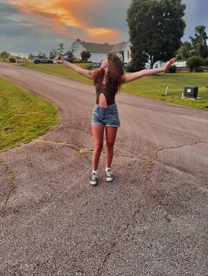 Curlyyheadd OnlyFans Leaked Free Thumbnail Picture - #l1N1F1UvKK