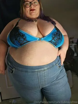 Curv3s4daysfree OnlyFans Leaked Free Thumbnail Picture - #M9k203YoF0