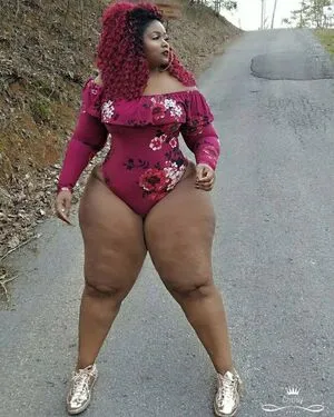 Curvy Curly Chrisy OnlyFans Leaked Free Thumbnail Picture - #p2lgc1DzrW