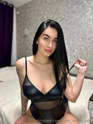 Curvy Model Kate OnlyFans Leaked Free Thumbnail Picture - #FGVUki6iEI