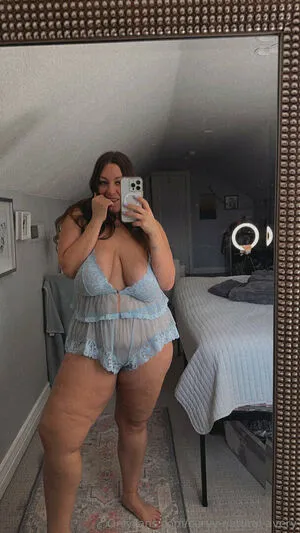 Curvy Natural Avery OnlyFans Leaked Free Thumbnail Picture - #QoOpm7kfSo