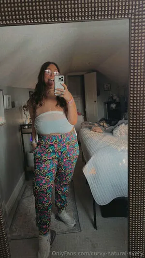 Curvy Natural Avery OnlyFans Leaked Free Thumbnail Picture - #ZiEULCI313