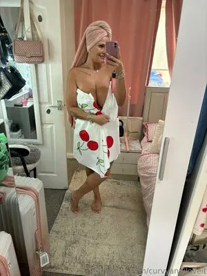 Curvyandiloveit OnlyFans Leaked Free Thumbnail Picture - #jYLFN3r9FN