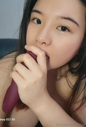 Curvybbwjapanese OnlyFans Leaked Free Thumbnail Picture - #MAgU9fyuUA
