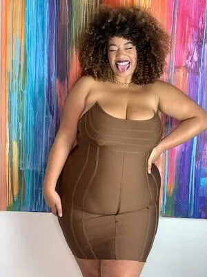 Curvycampbell OnlyFans Leaked Free Thumbnail Picture - #8xNX6ozjwu