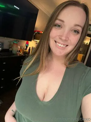 Curvycutiexo OnlyFans Leaked Free Thumbnail Picture - #x5HBi9gqA4