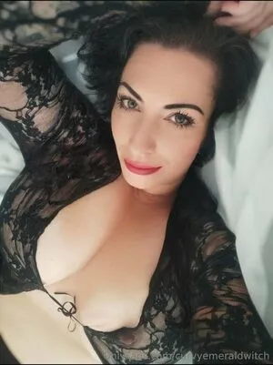 Curvyemeraldwitch OnlyFans Leaked Free Thumbnail Picture - #lasHZfKOUp